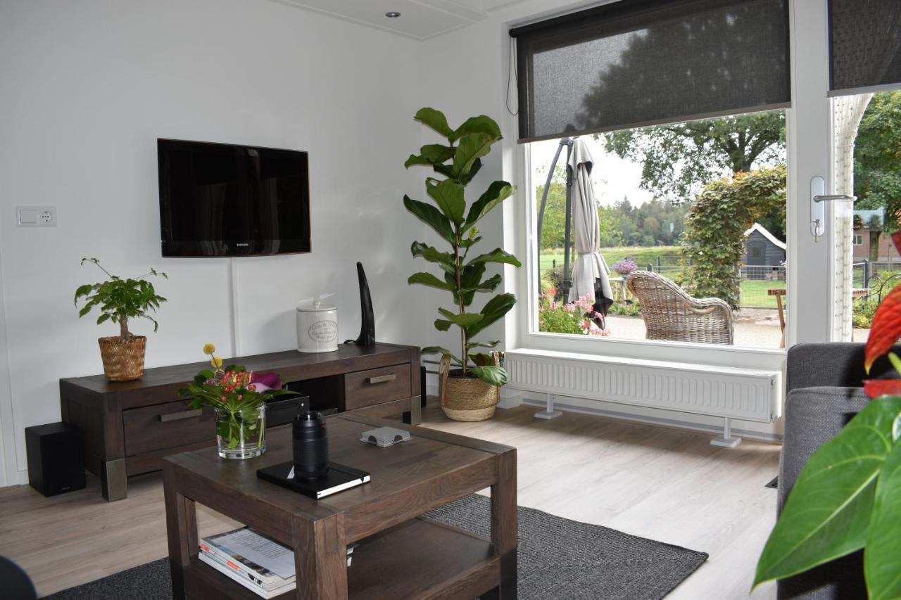 Het Tuffel Huuske Bed & Breakfast Haaksbergen Exterior photo